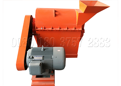 Semi-wet fertilizer crusher for small scale fertilizer production