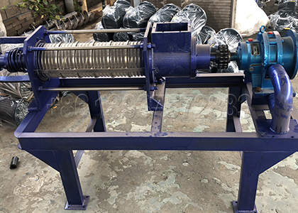 Cow dung screw press dewatering machine