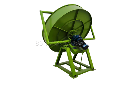 Small disk pelletizer for making organic fertilizer