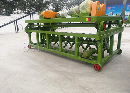 Trench composting machine for bio compost fertilizer making