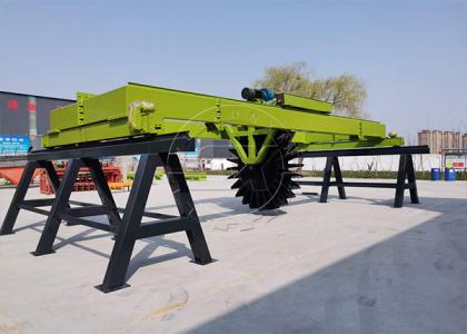 The Wheel Type Compost Turner for Composting Cow Litter in SX Cow Dung Fertilizer Production Equipment