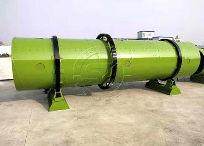 Rotary drum granulator for large scale organic fertilizer production line